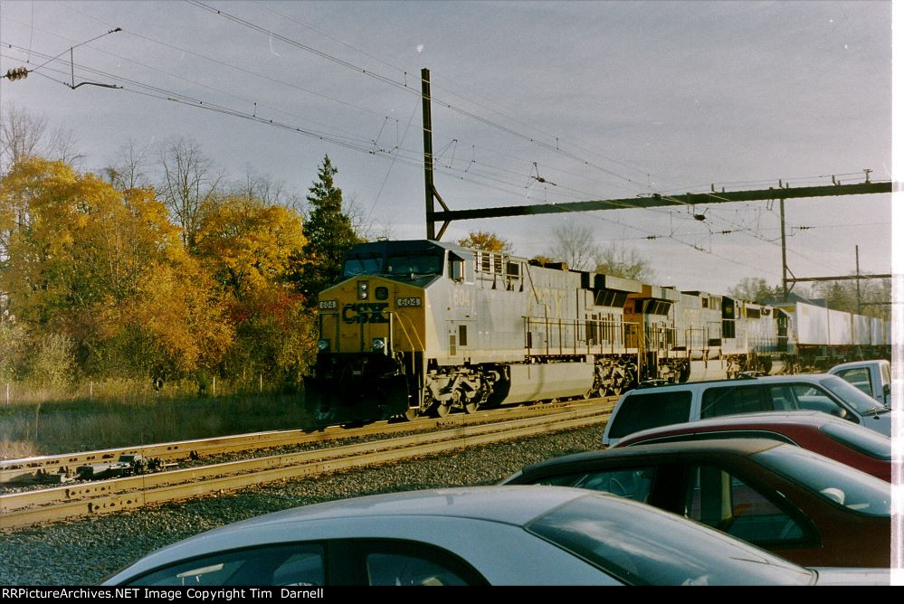 CSX 604, 602 on Q174